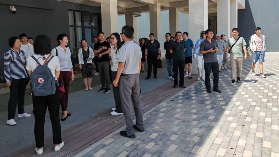 学院师生党员在北京第四中学雄安校区参观_副本.jpg